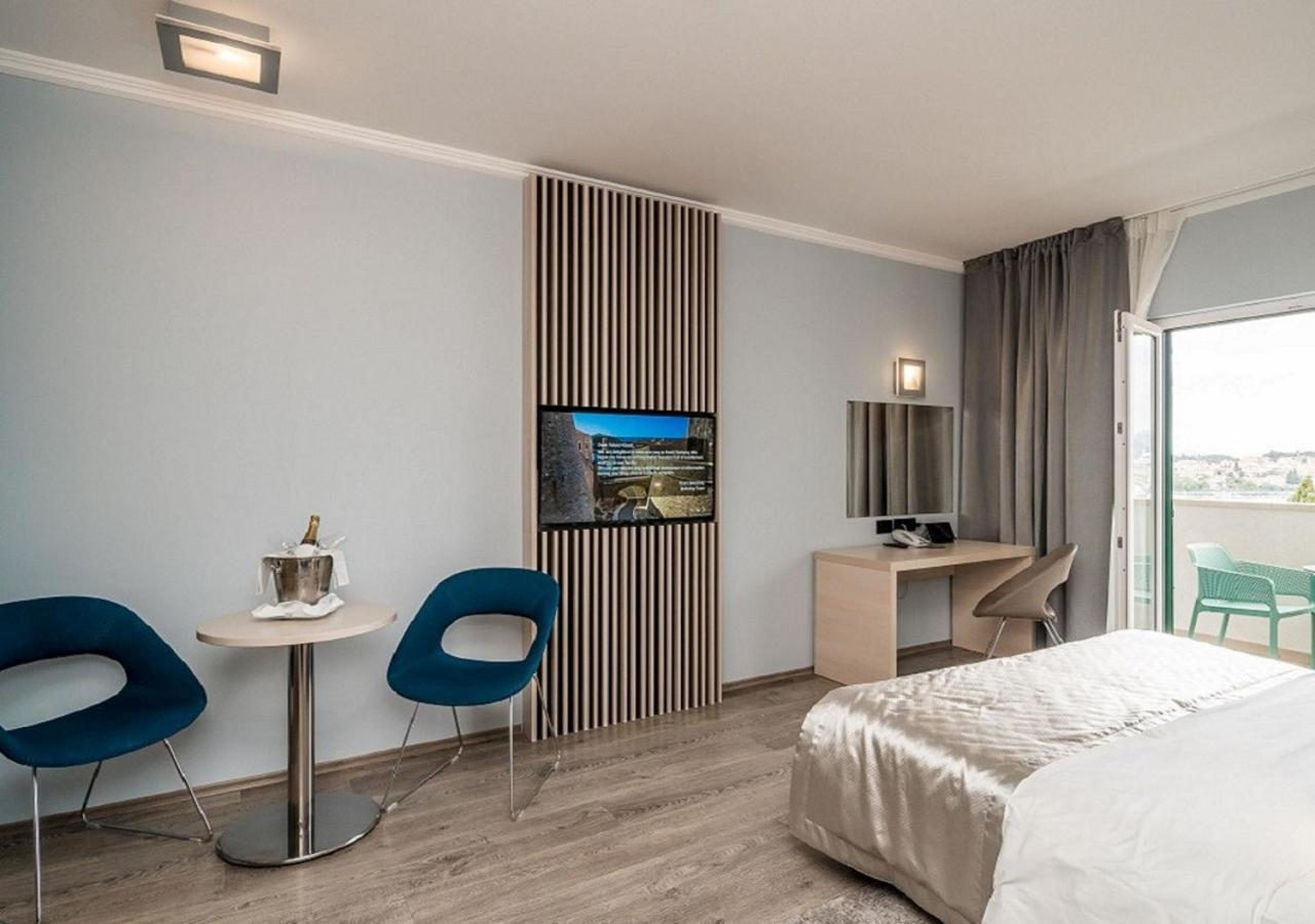 Superior Double Room Balcony Sea View