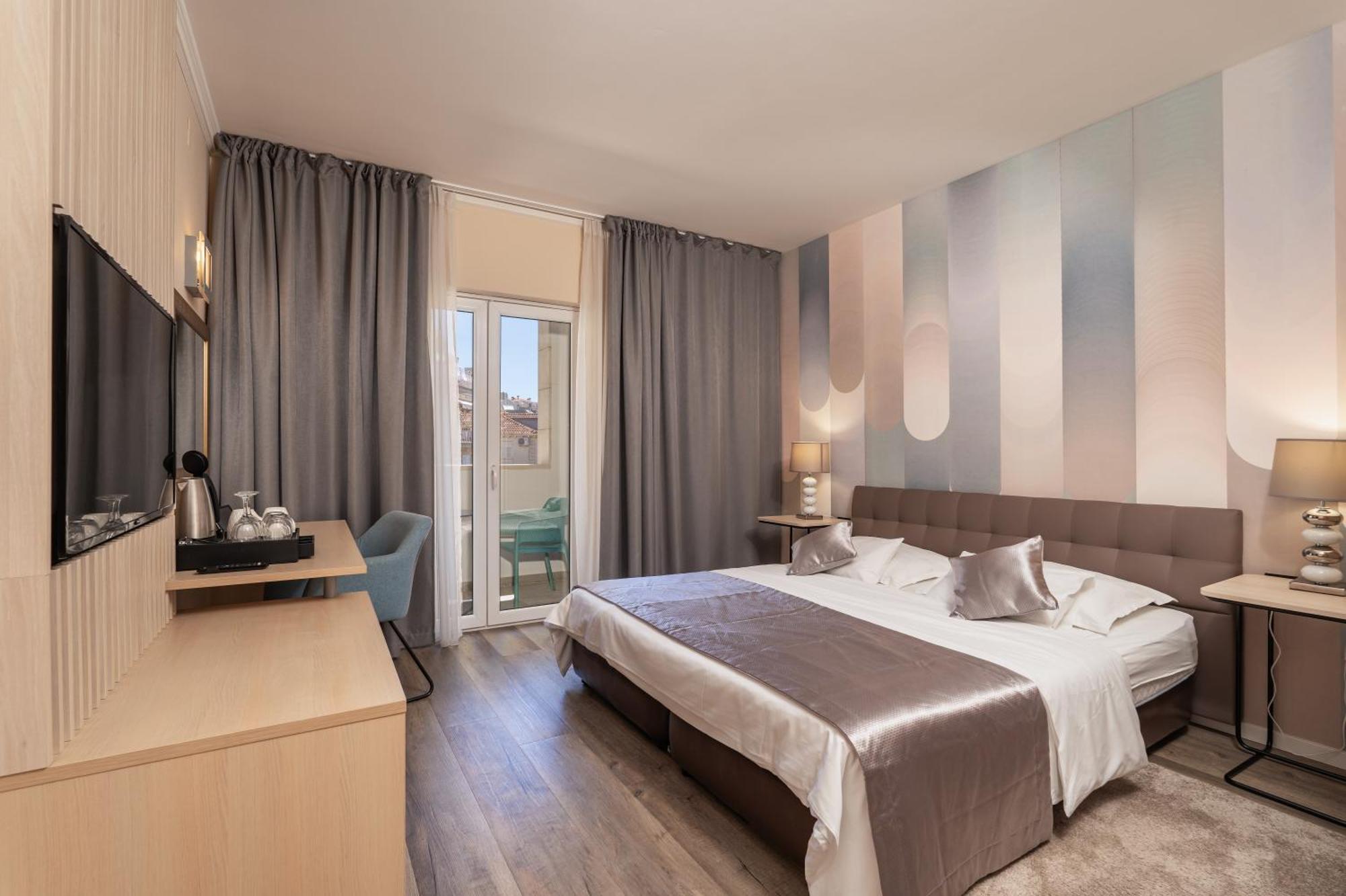 Double or Twin Room Balcony